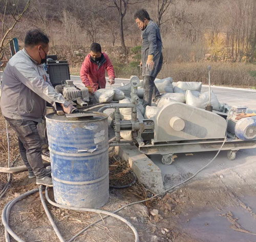 钦南路面下沉注浆